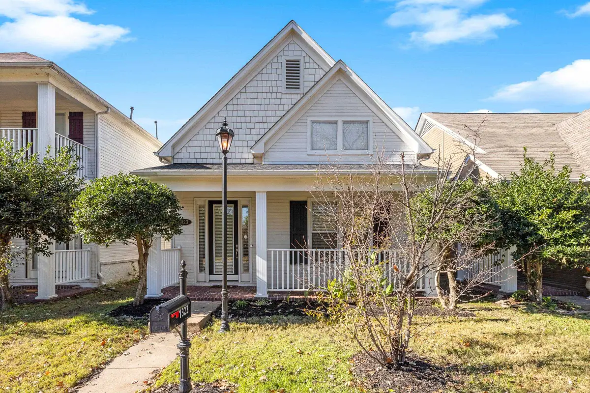 1323 ISLAND RIDGE DR, Memphis, TN 38103 - Image #1