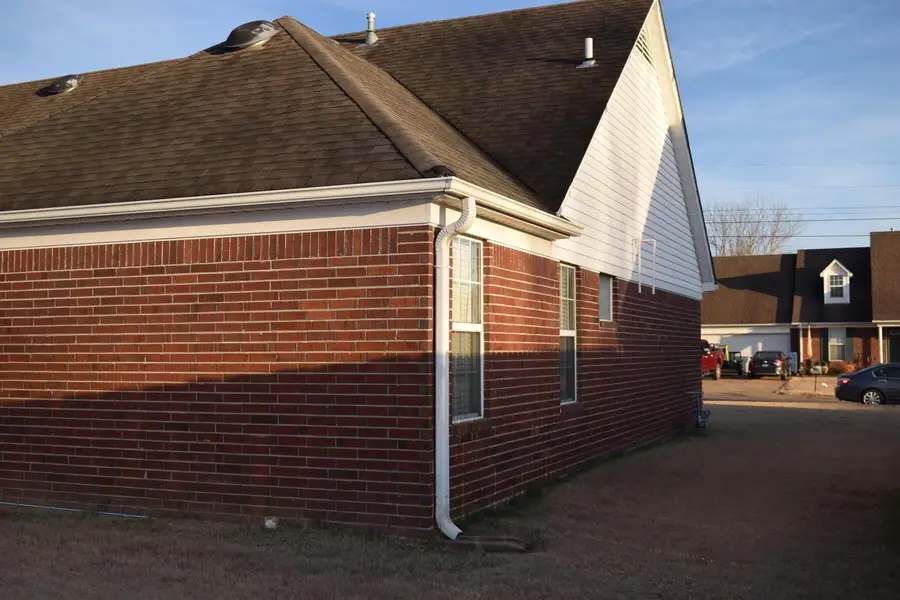 151 WOODSHIRE DR, Brighton, TN 38011 - Image #3