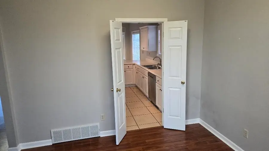 7118 KINGSLAND DR, Memphis, TN 38125 - Image #2