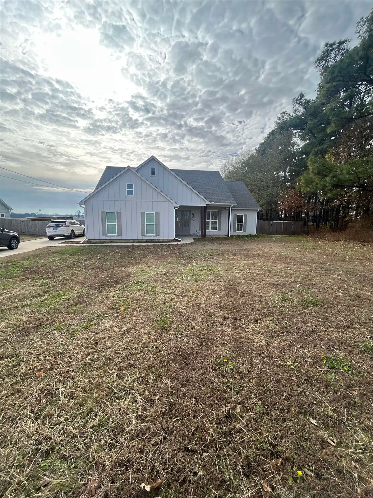 1015 WORTHAM DR, Covington, TN 38019 - Image #1