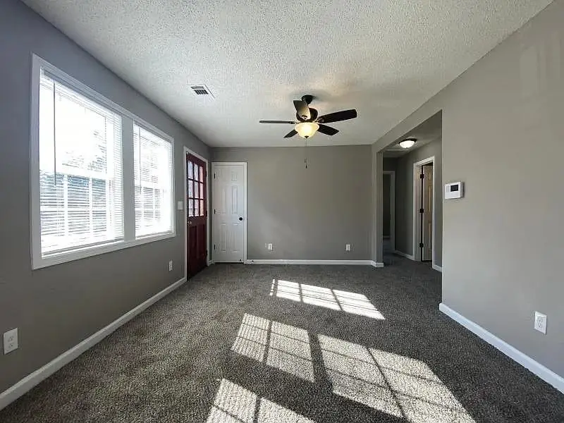 3509 W HORN LAKE RD, Memphis, TN 38109 - Image #2