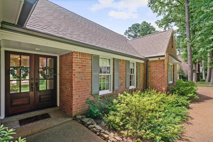2211 WICKERSHAM LN, Germantown, TN 38139 - Image #3