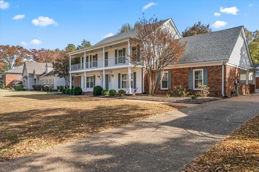 6727 GARDEN OAKS DR, Memphis, TN 38120 - Image #2