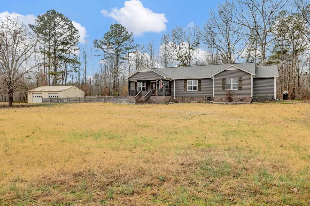 186 KING RD, Selmer, TN 38375-5133 - Image #1