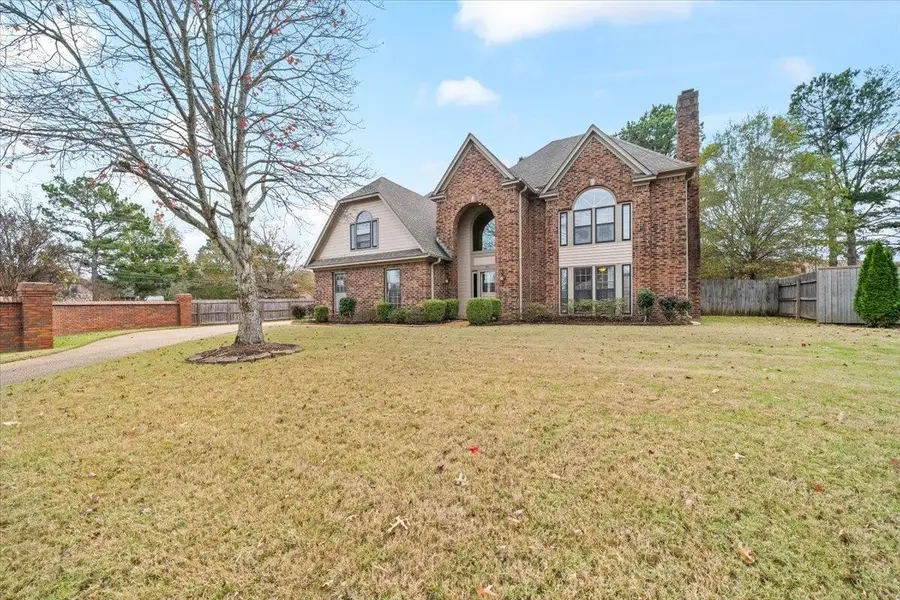 711 AUTUMN WINDS DR, Collierville, TN 38017 - Image #2