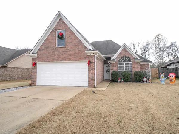 120 CLAY HILLS DR, Oakland, TN 38060