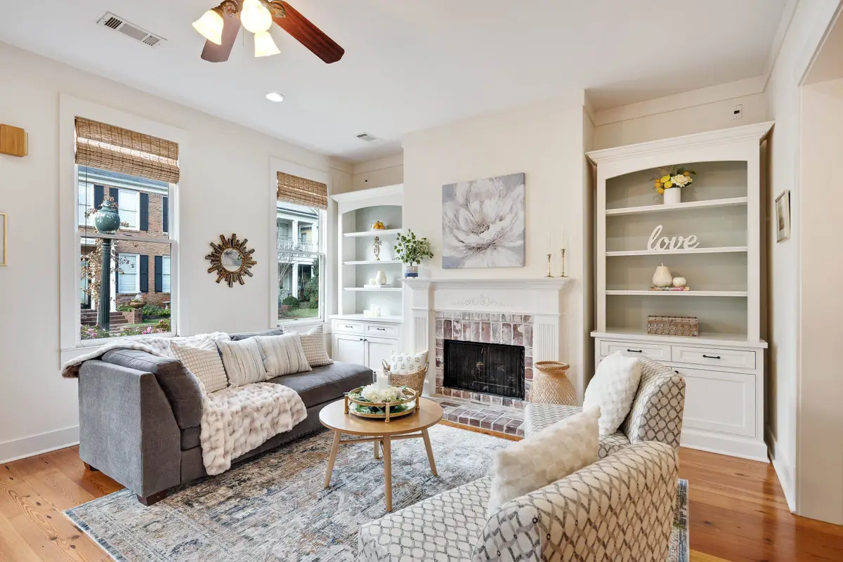 938 RIVER BREEZE DR, Memphis, TN 38103 - Image #1