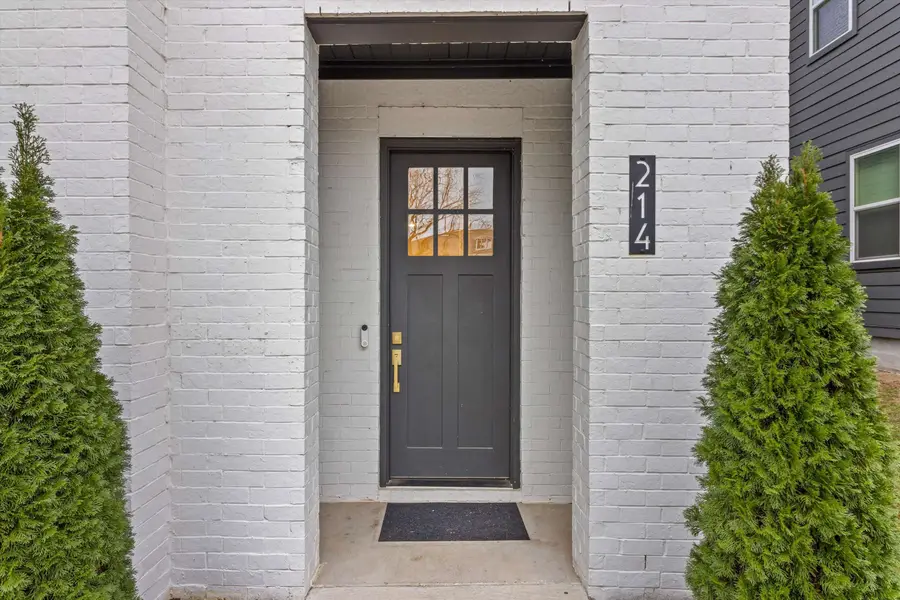 214 MCCOWAT ST, Jackson, TN 38301-5272 - Image #3