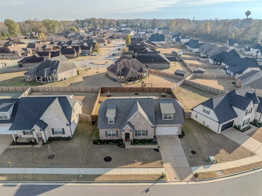 5050 GRANITE CREEK RD, Memphis, TN 38125 - Image #2