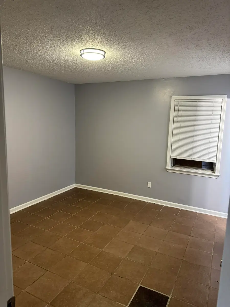 4713 ALDRIDGE DR, Memphis, TN 38109 - Image #2