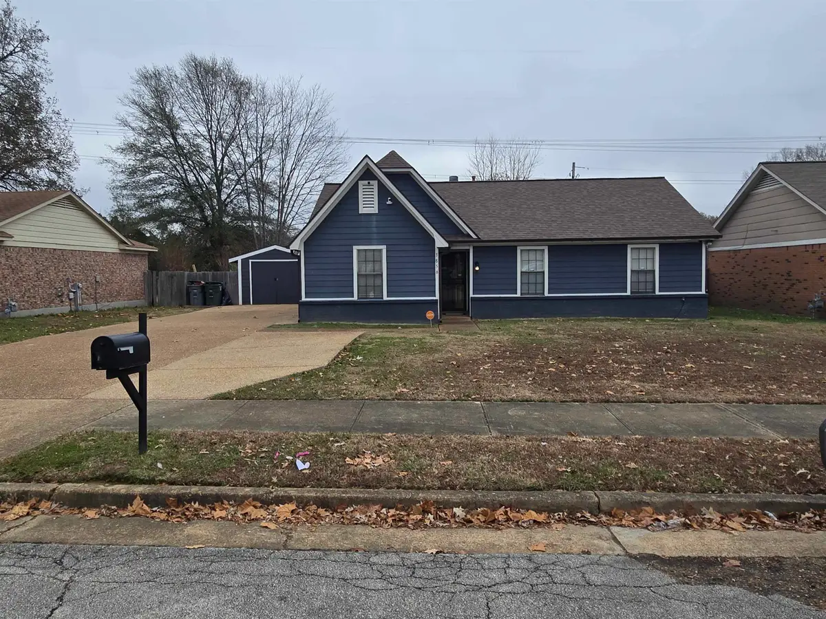 3856 INNSBROOK DR, Memphis, TN 38115 - Image #1