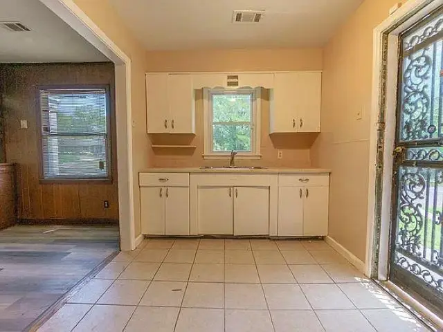 2061 PENDLETON ST, Memphis, TN 38114 - Image #2