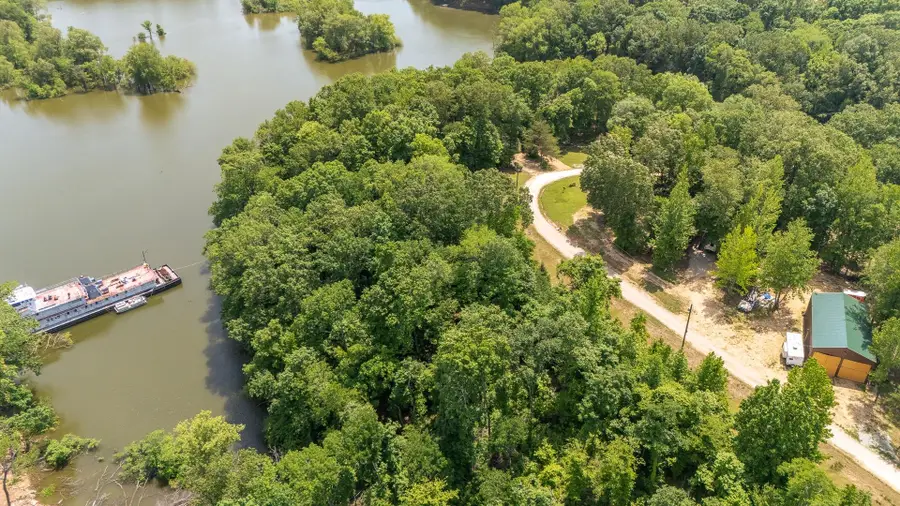 3 BEECH CREEK LOOP, Clifton, TN 38425 - Image #3