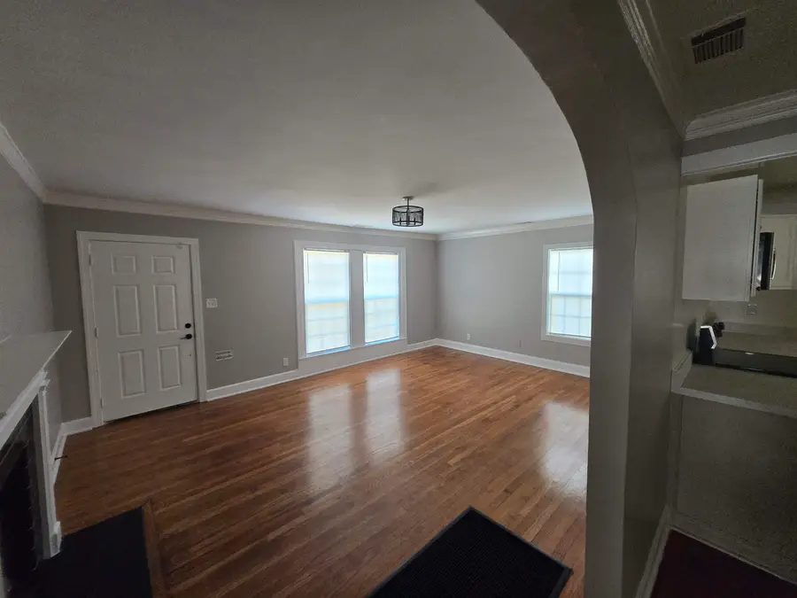 1048 N AVALON ST, Memphis, TN 38107 - Image #2