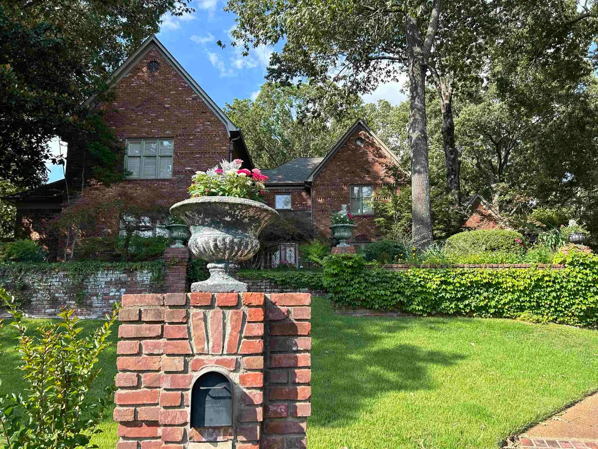 2552 GLENLLYN CV, Germantown, TN 38139 - Image #1