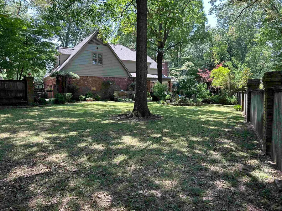 2552 GLENLLYN CV, Germantown, TN 38139 - Image #2