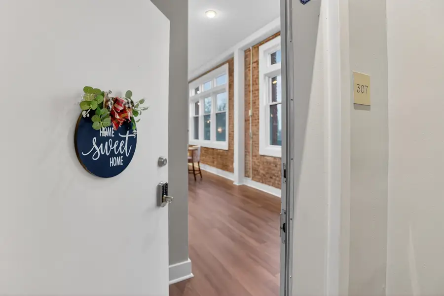 435 S FRONT ST #307, Memphis, TN 38103 - Image #2