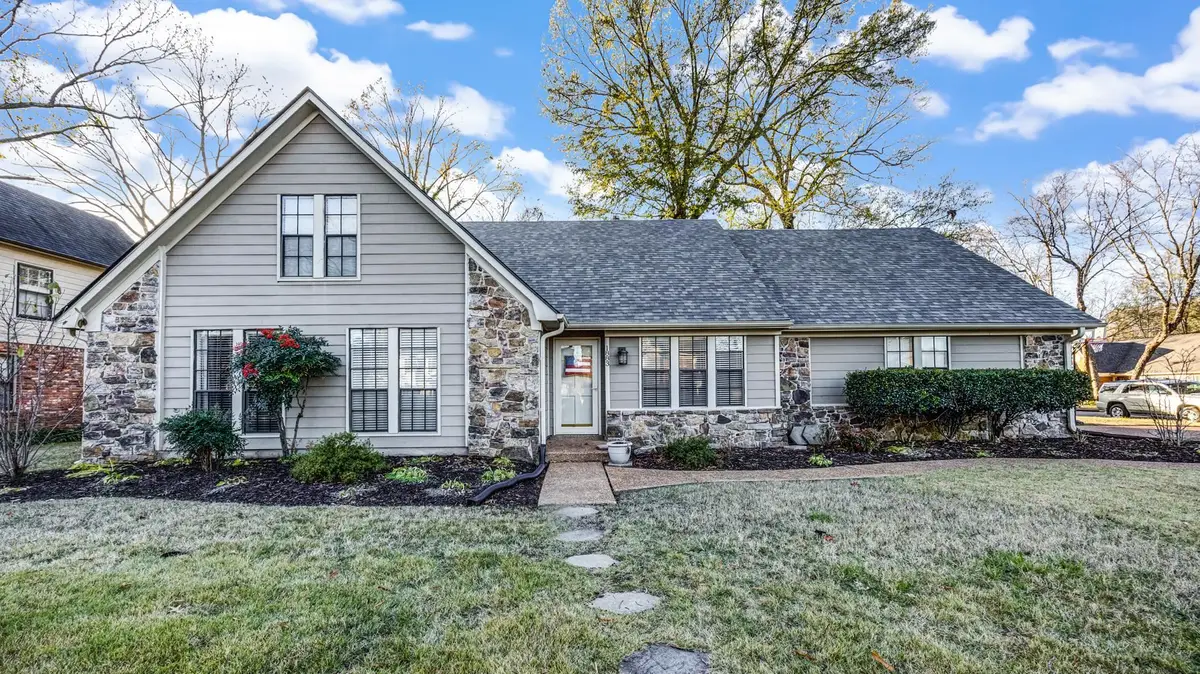 1883 EDWARDS MILL RD, Germantown, TN 38139 - Image #1