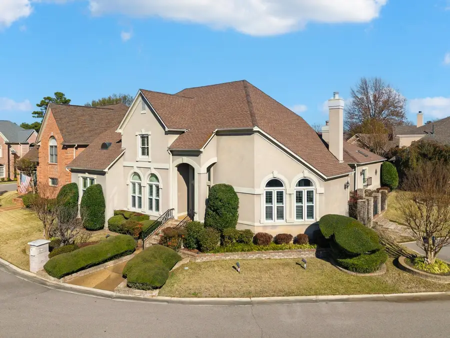 2445 EAGLERIDGE LN, Cordova, TN 38016 - Image #2