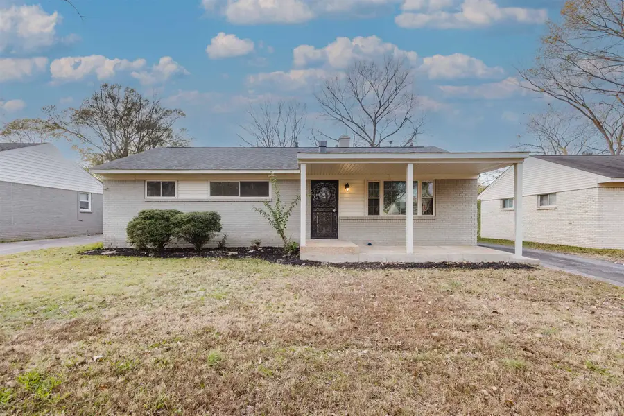 421 MCDERMITT DR, Memphis, TN 38120 - Image #2