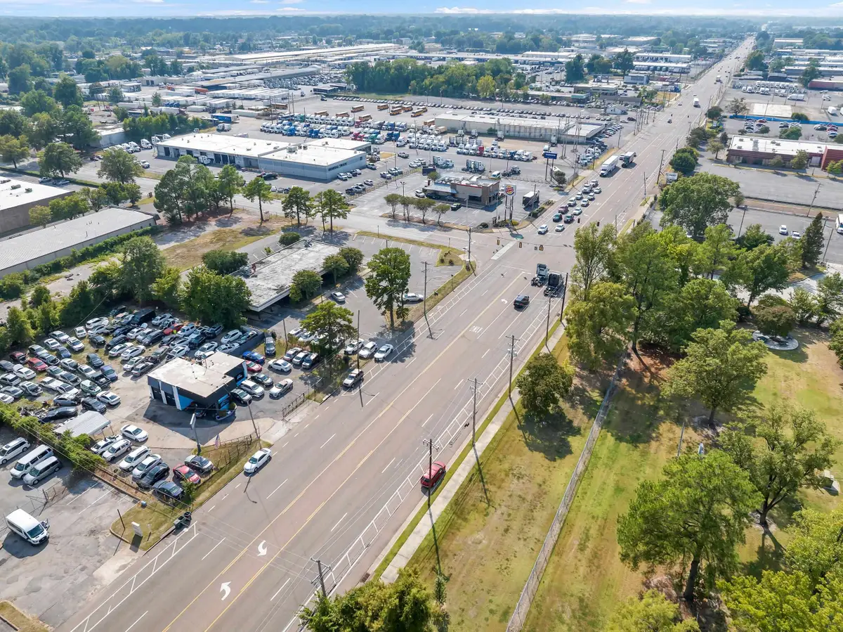 2015 E BROOKS RD, Memphis, TN 38116 - Image #1