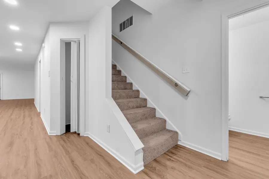 3021 CHELSEA AVE, Memphis, TN 38108 - Image #2