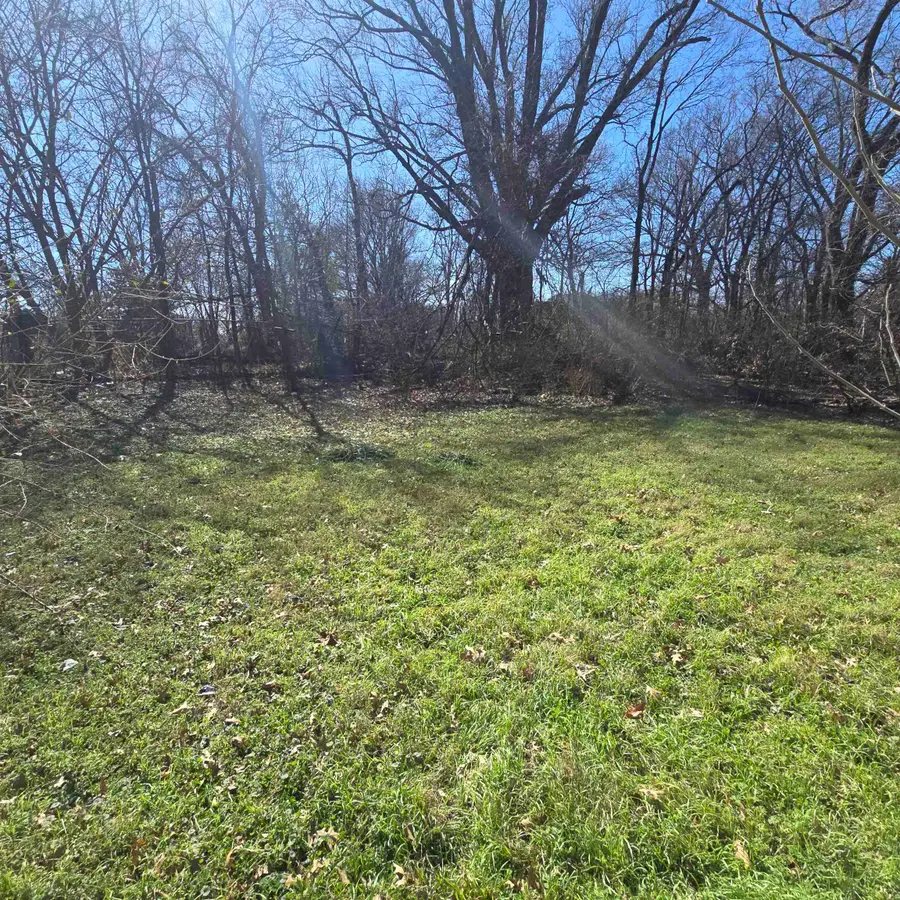 385 WALKER AVE, Memphis, TN 38126 - #3