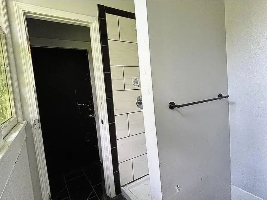 1570 WAVERLY AVE, Memphis, TN 38106 - Image #3