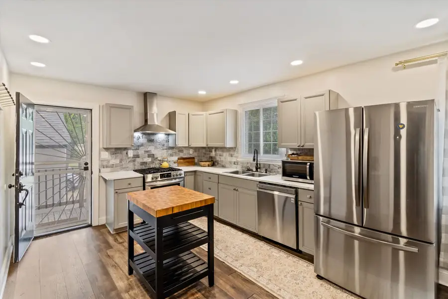 909 S MCLEAN BLVD, Memphis, TN 38114 - Image #2