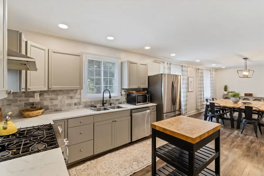 909 S MCLEAN BLVD, Memphis, TN 38114 - Image #3