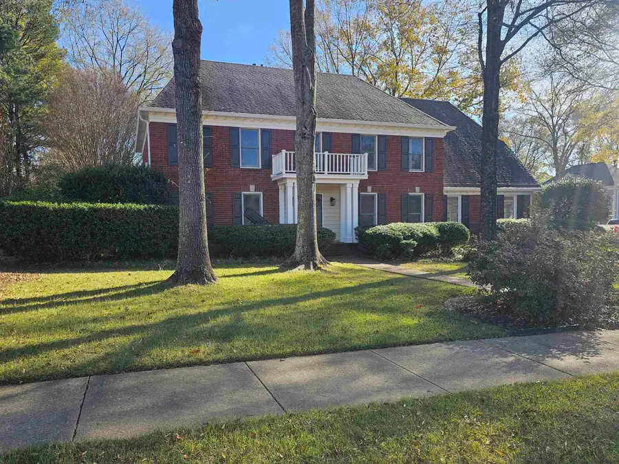 2910 BELGRAVE DR, Germantown, TN 38138 - Image #3