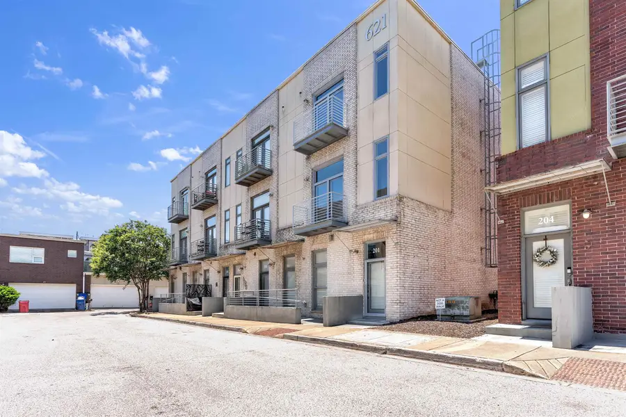 621 DENMARK DR #201, Memphis, TN 38103 - Image #2