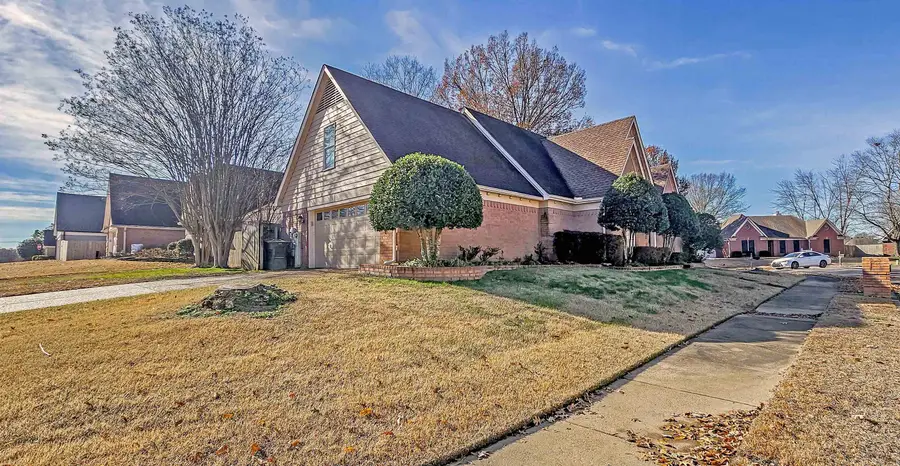 235 SUMMIT VIEW CV, Collierville, TN 38017 - Image #2