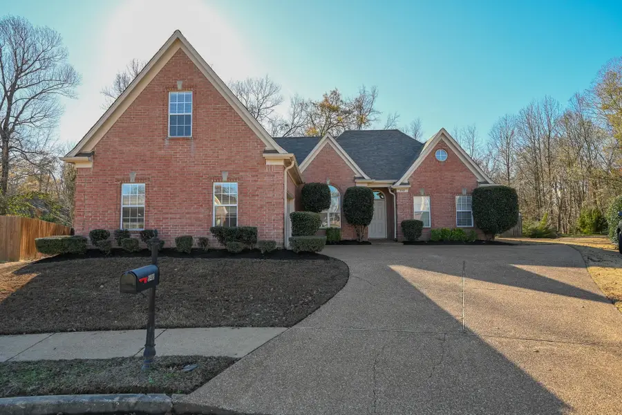 548 WESLEY WOODS DR, Cordova, TN 38018 - Image #2