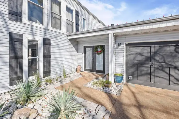 2354 N BEECHAM PL, Memphis, TN 38016