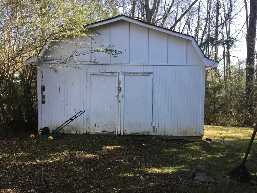 265 WOODLAWN PL, Selmer, TN 38375 - Image #3