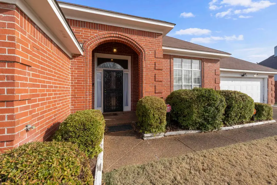 5180 WATER POINT DR, Memphis, TN 38141 - Image #2