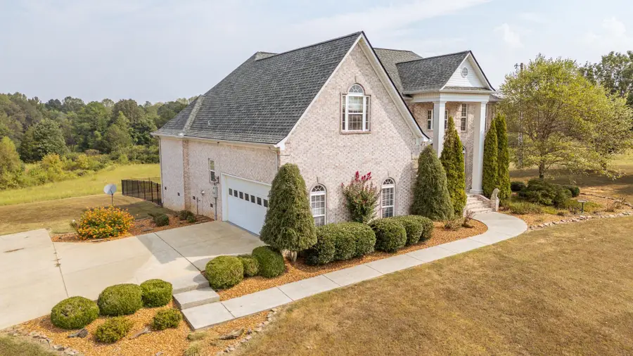 5166 MIDDLEFORK RD, Luray, TN 38352-0000 - Image #2