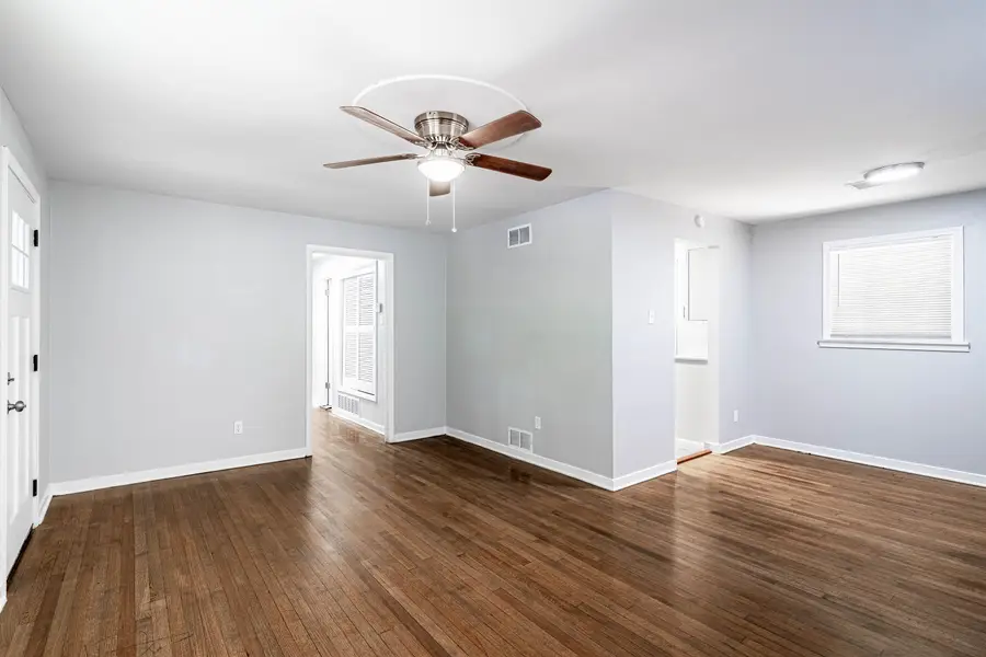 1141 S WHITE STATION RD, Memphis, TN 38117 - Image #3