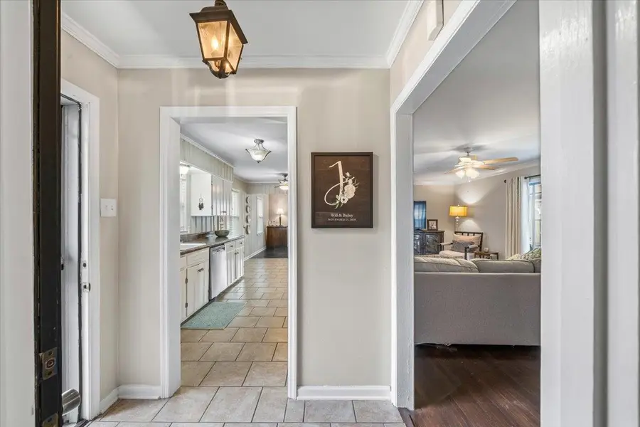 1107 IVY RD, Memphis, TN 38117 - Image #3