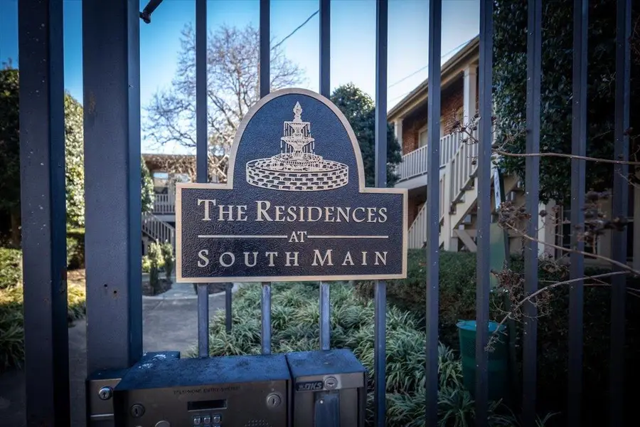 384 MULBERRY ST #203, Memphis, TN 38103 - Image #2