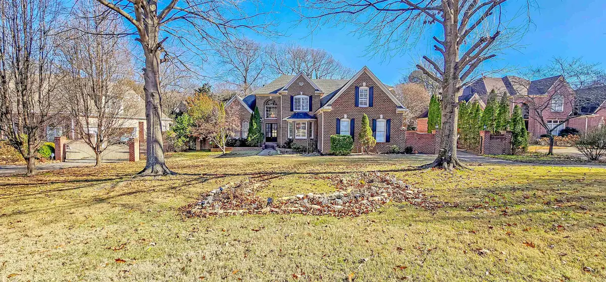 1816 NEW RIVERDALE RD, Germantown, TN 38138 - Image #1