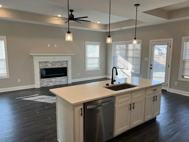 565 HOLDEN DR E, Cordova, TN 38018 - Image #3