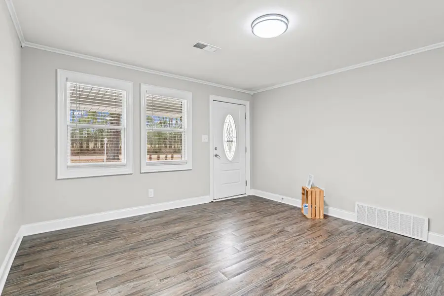 10464 E HOLMES RD, Collierville, TN 38017 - Image #2