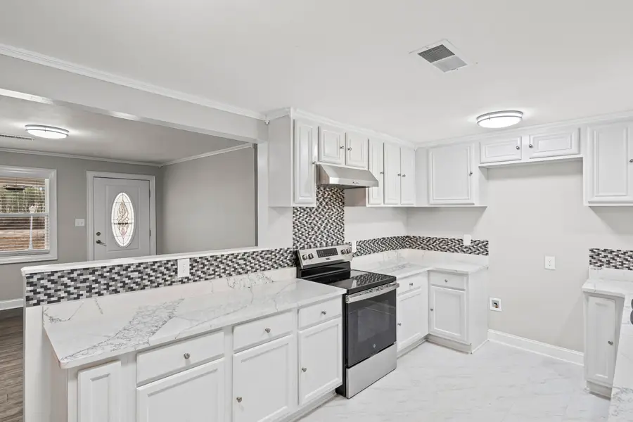 10464 E HOLMES RD, Collierville, TN 38017 - Image #3