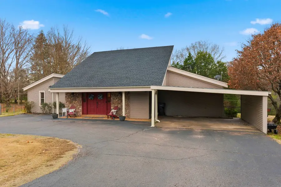 704 TEM ST, Bolivar, TN 38008 - Image #3