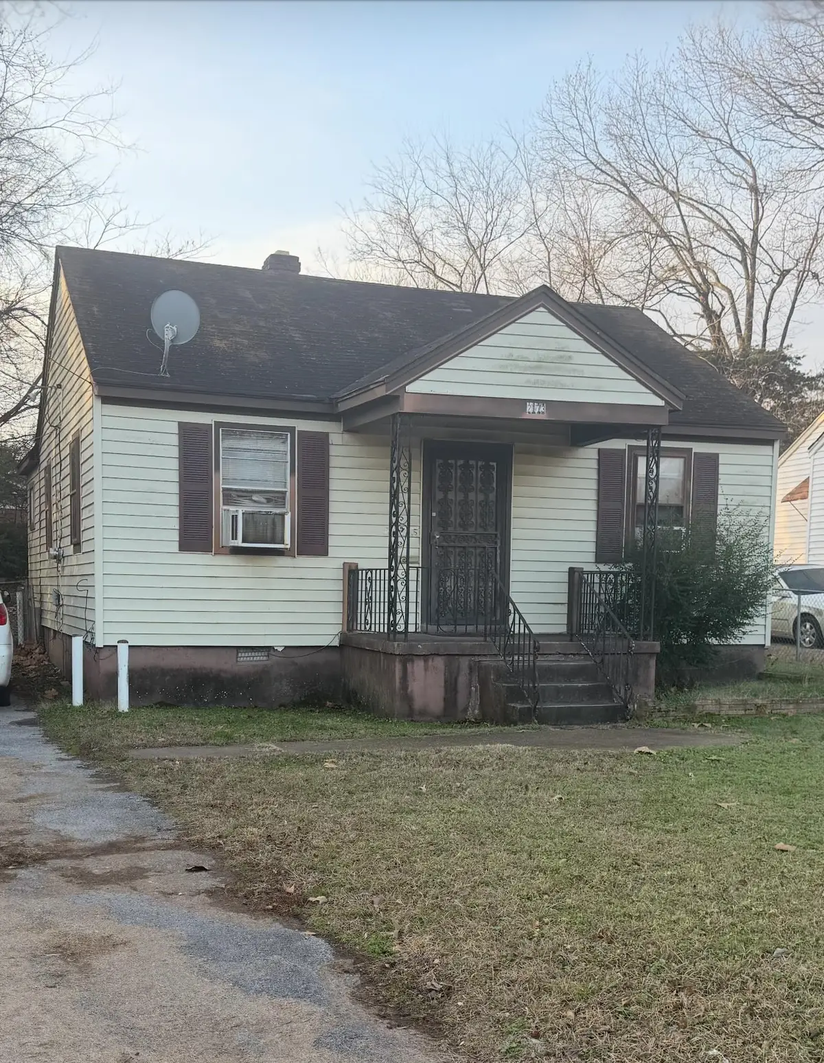 2173 S HUBERT CIR, Memphis, TN 38108 - Image #1