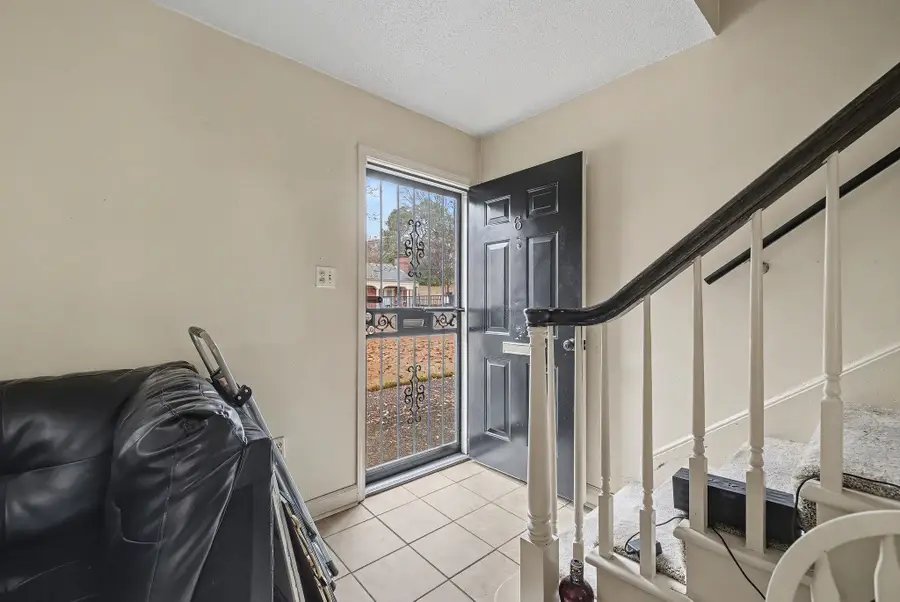 5700 QUINCE RD #6, Memphis, TN 38119 - Image #2