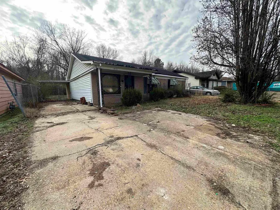 1051 CANARY LN, Memphis, TN 38109 - Image #2