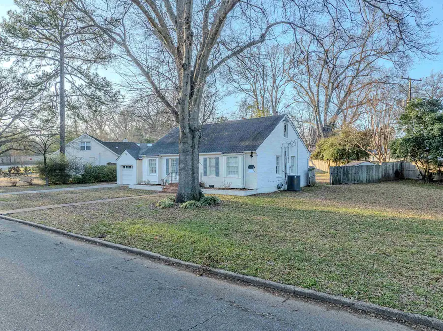 4054 ST ANN CIR, Memphis, TN 38117 - Image #2